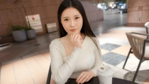 SIRO-5724 “A former female judo athlete applied because she loves sex too much! Contrary to her pure and demure aura, she’s a total pervert and horny girl on the inside! You might think she has pectoral muscles, but it’s actually a soft G-c