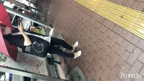 FC2-PPV-2020517 Yu’s 18-year-old raw facial cumshot. Summer glitter! Facials twice on a black-haired sober Kawa club girl! The swimsuit shines! A masterpiece that pours yellow into Ma ● Ko! [Absolute amateur of Machida foot soil, B-side collection]