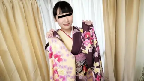 10MUSUME-010326_01 10musume-010326_01 – A Girl With Soft Big Breasts In A Kimono