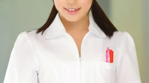 DVAJ-133 [Quick Nuke] Nurse Mairin is attacked by an old man patient. Is this a nightmare? The old man’s dick is thrust into Mairin’s pussy. She resists in vain, but the old man’s dick continues to thrust mercilessly. In the end, he catches