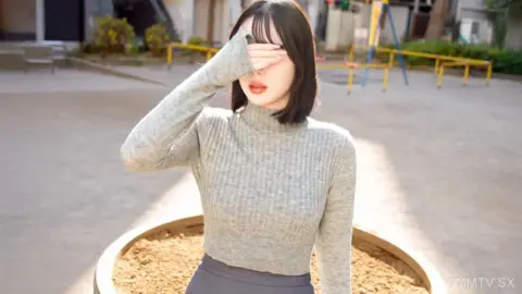 080126-01 Gravure idol beauty and P-to-M sex with internal ejaculation!